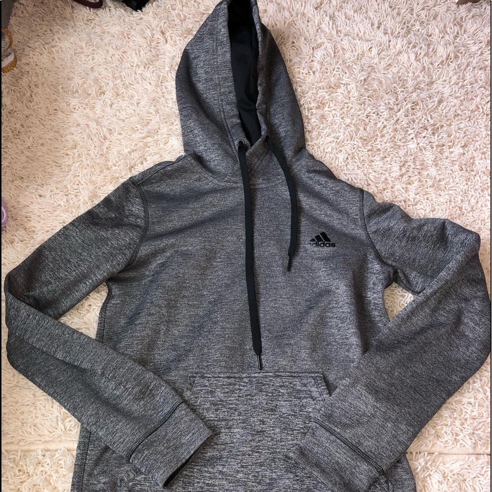 Adidas sweatshirt ✨